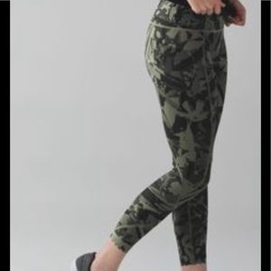 Lululemon Size 4 Tight Stuff Leggings